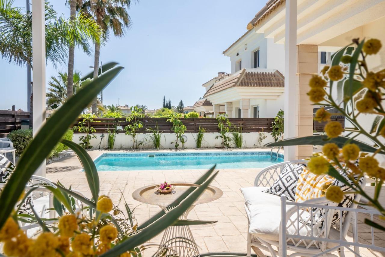 Villa Chill And Joy Paralimni Exterior photo